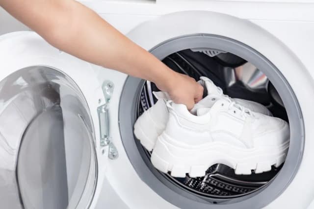 Czy buty Fila można prać w pralce? Upewnij się, by nie zniszczyć! Czy buty Fila można prać w pralce? Upewnij się, by nie zniszczyć!