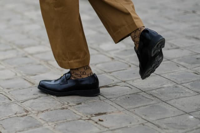 Co na skrzypiące buty? Skuteczne sposoby na uciążliwy hałas Co na skrzypiące buty? Skuteczne sposoby na uciążliwy hałas